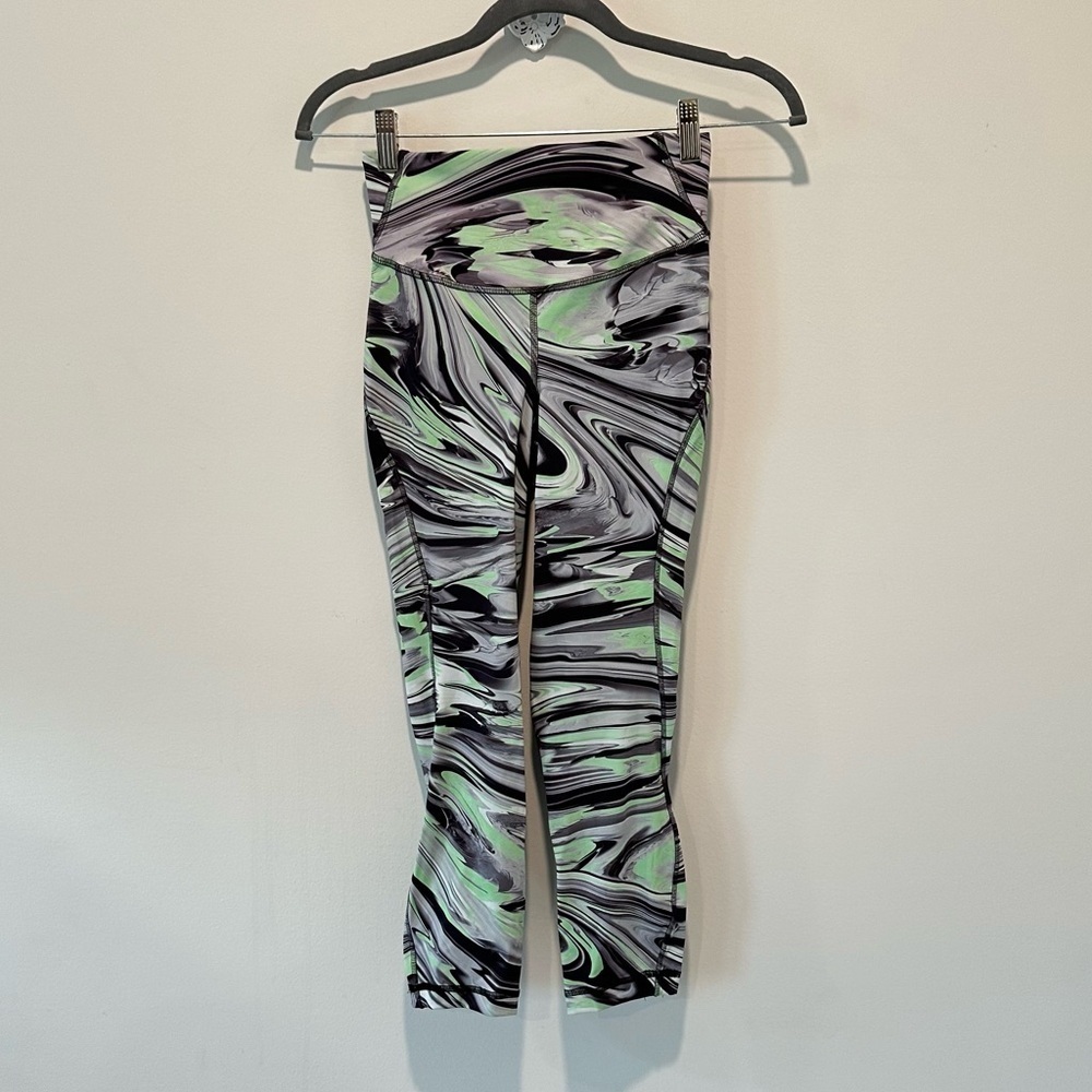 Lululemon Base Pace High-Rise Running Tight 25” - Picture 1 of 12